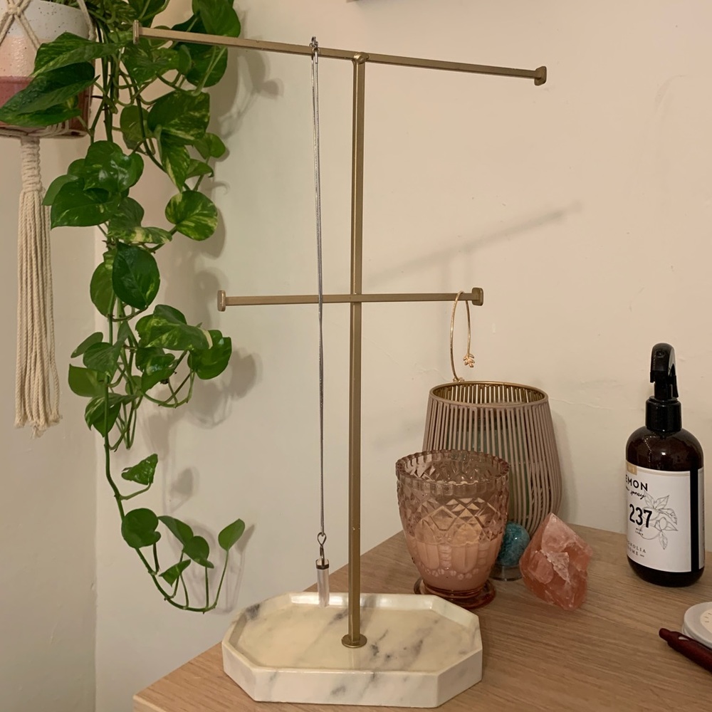 Necklace & Jewelry Holder